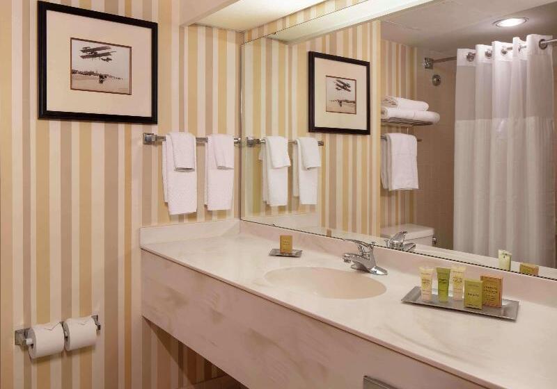 Номер Стандарт Вид на Бассейн, Hilton Daytona Beach Oceanfront Resort