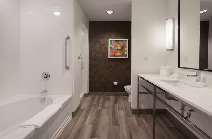 Стандартный Номер Кровать Кинг, Hilton Daytona Beach Oceanfront Resort