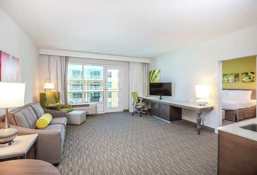 Стандартный Номер Кровать Кинг, Hilton Daytona Beach Oceanfront Resort