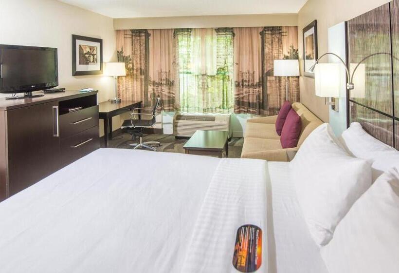 اتاق استاندارد با تخت بزرگ, Hampton Inn St. Augustine Downtown Historic District
