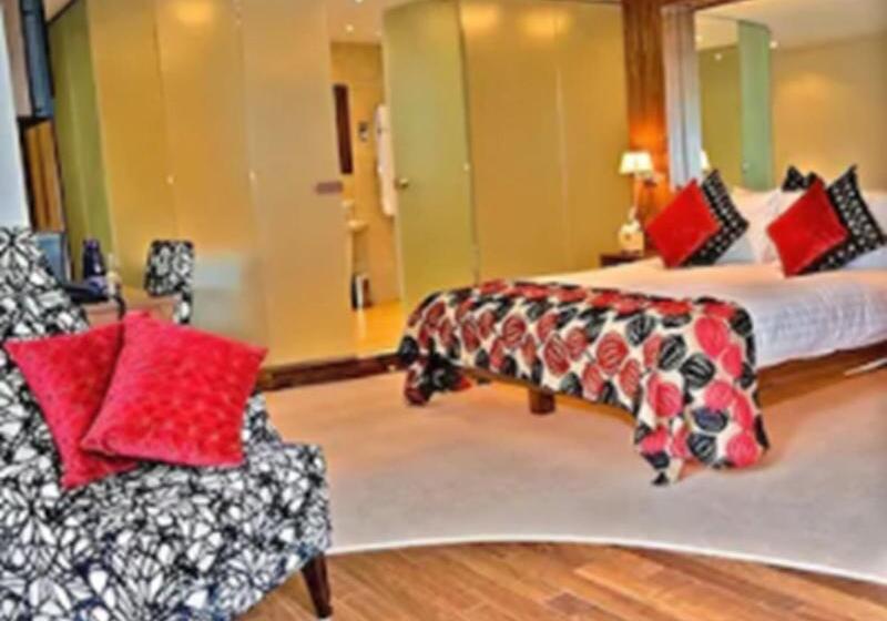 스위트 킹사이즈 침대, Ramada By Wyndham Grayling Hotel & Conference Center