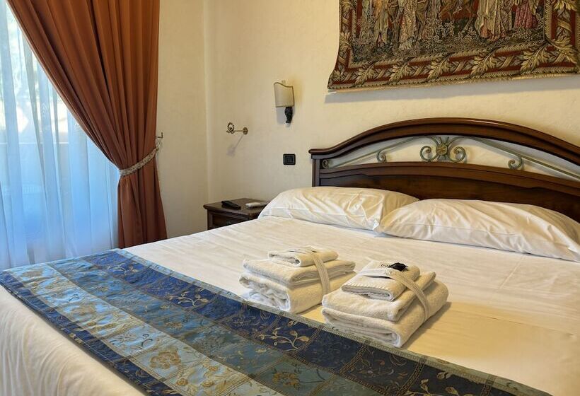 Номер Комфорт, Euro House Inn Airport