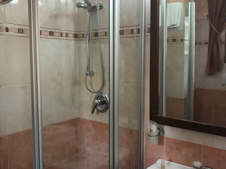 Номер Комфорт, Euro House Inn Airport