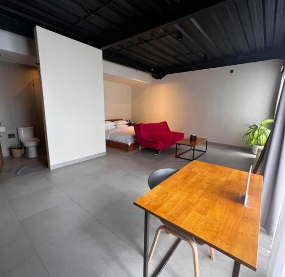 Suíte Vista Piscina, Rumah Kahyangan