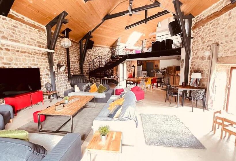 Номер Стандарт, La Grange De Grandviala