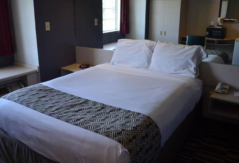 Люкс с гидромассажем, Stay Express Inn And Suites Atlanta Union City