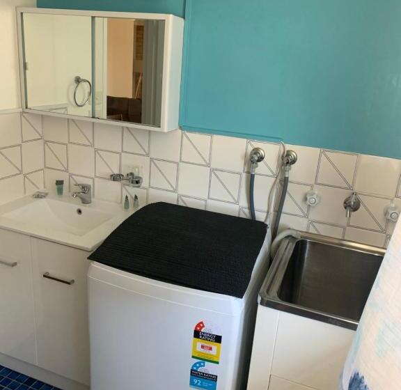 ２ベッドルームデラックスアパートメント, Beachlander Self Contained Holiday Apartments