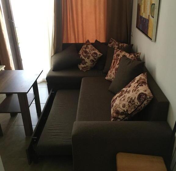 آپارتمان 1 خوابه با تراس, Aparthotel Family