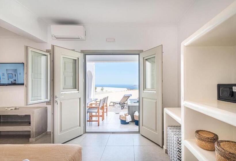 Полулюкс с Видом, Caldera Stories Private Suites