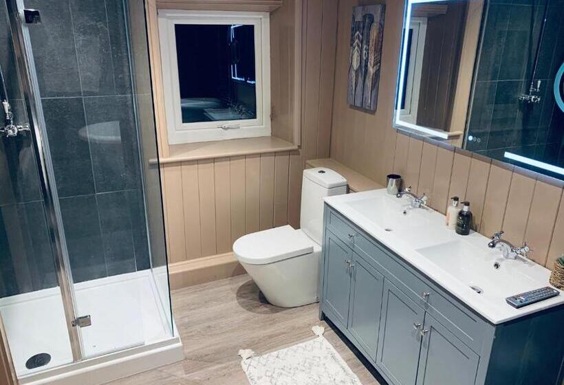 Дом 1 Спальня, Cocketts