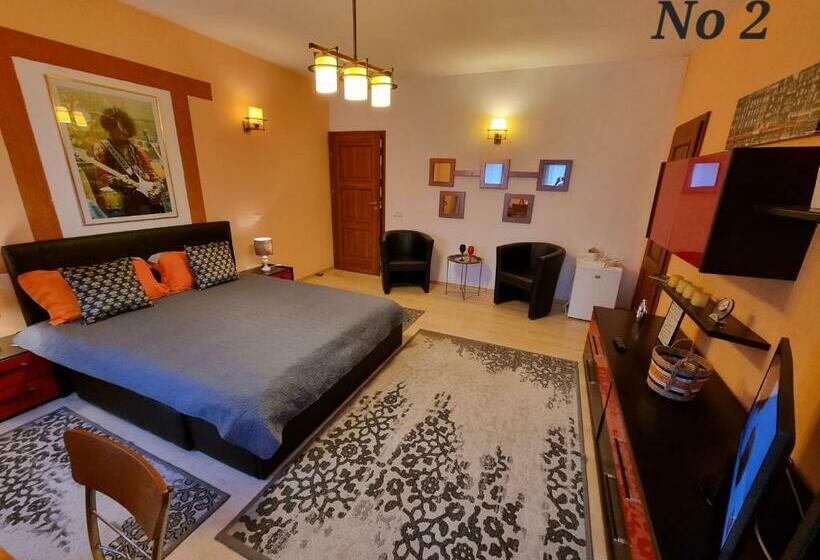 اتاق استاندارد با سرویس بهداشتی مشترک, Atia Residence