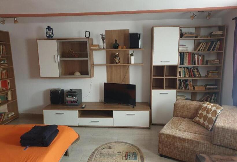 آپارتمان 1 خوابه, Atia Residence