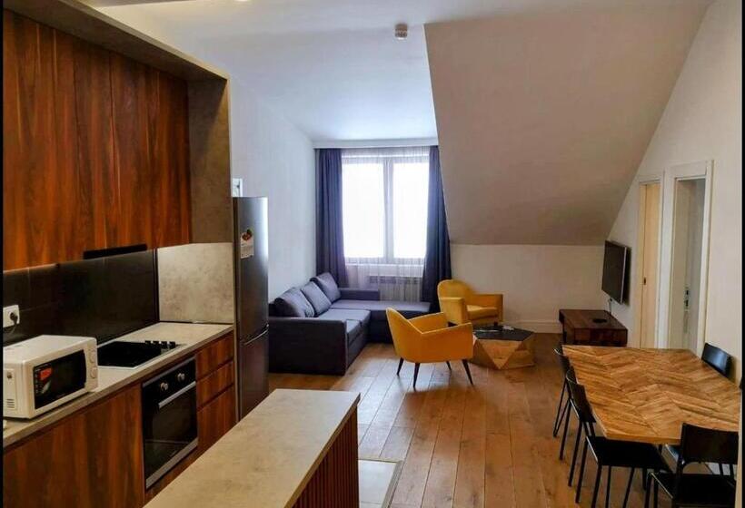 3 Schlafzimmer Apartment, New Gudauri Suites By Gudauri Travel