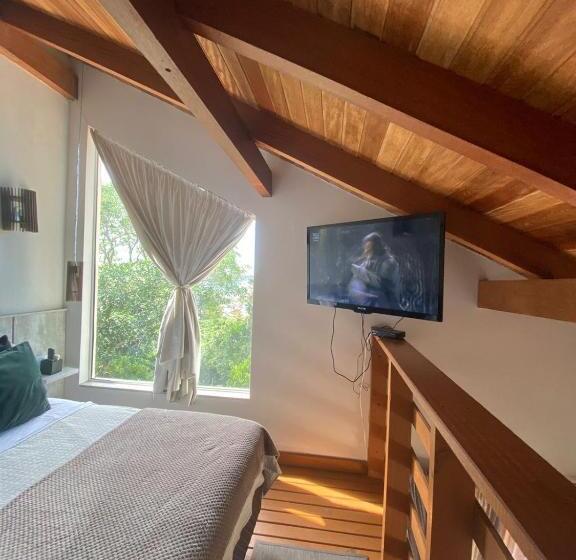 デラックススイート, Bombinhas Guest House