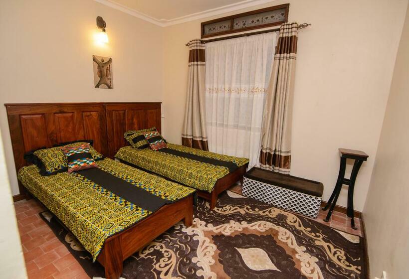 اتاق اکونومی, Lake Victoria Country Home