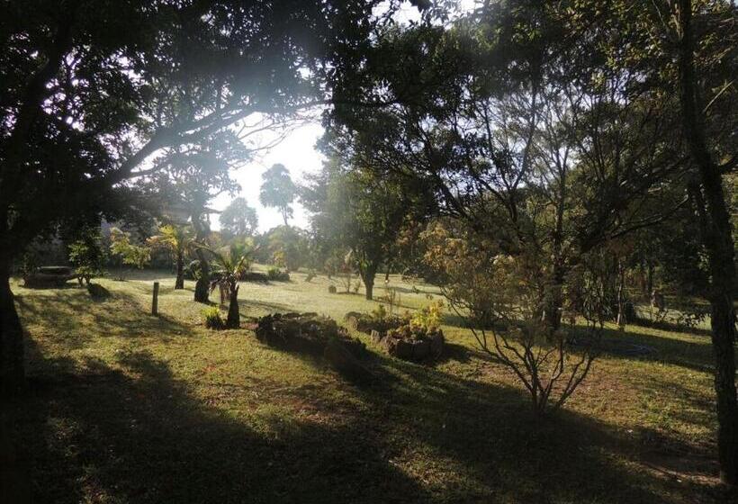 샬레, Pousada Sitio Da Serra