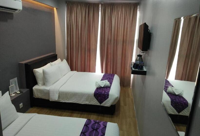 اتاق خانوادگی, Sunset Villa Inn