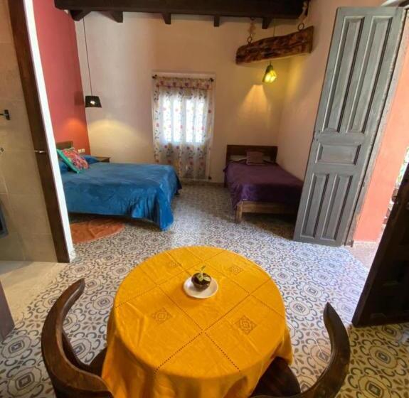 اتاق استاندارد سه نفره, Casa Tequio
