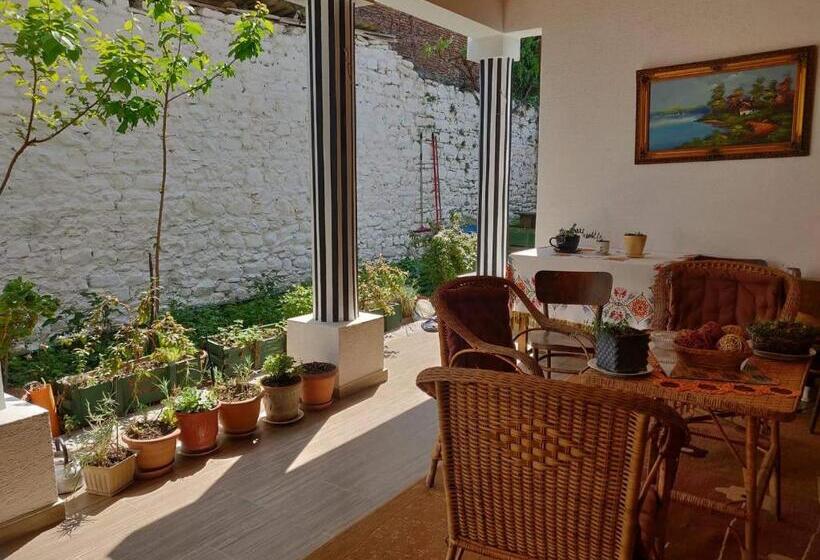 스탠다드 룸 가든 전망, Private Room Historic Center Elbasan
