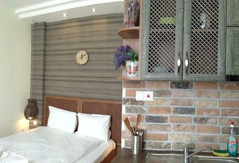 デラックススタジオ, Guest Rooms Maria Luiza