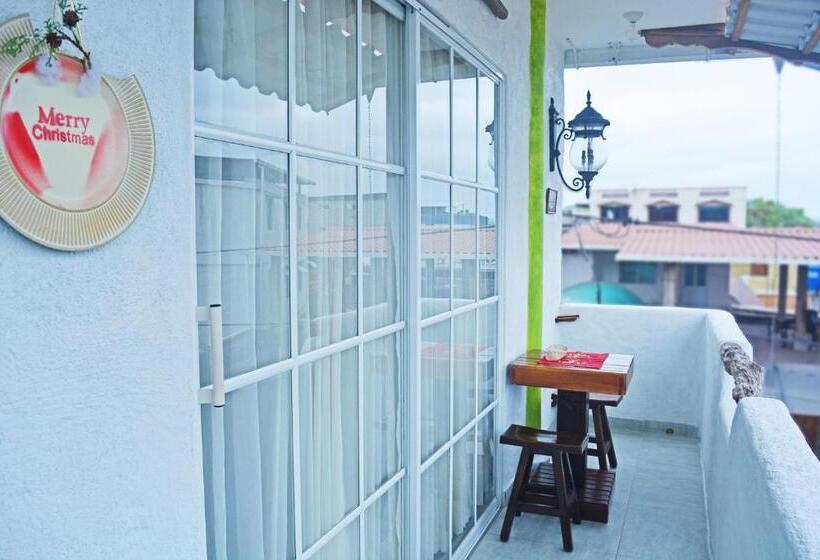 Quarto Estandar com Sacada, Hostal Cann's House