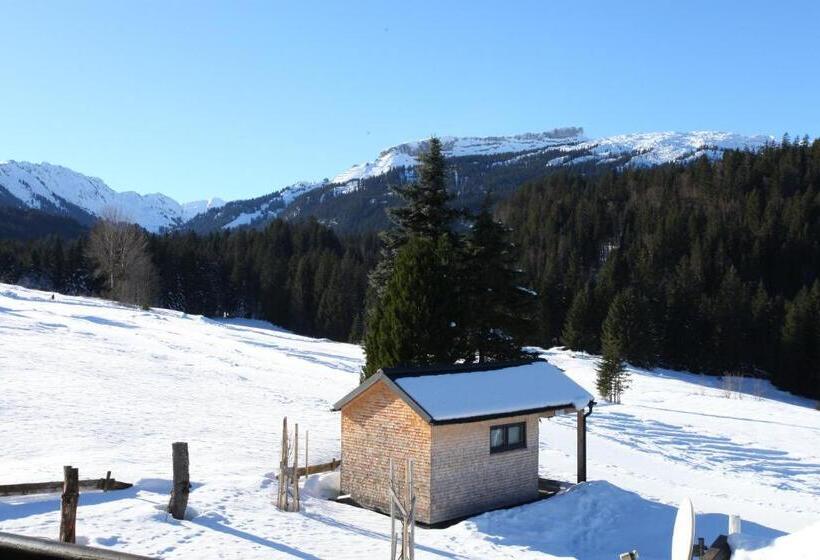 Апартаменты 3 Спальни, Landhaus Bromm