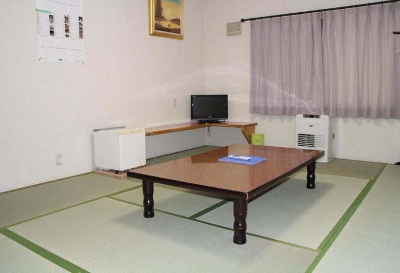 浴室共有スタンダード４人用ルーム, ホテル中の島別館