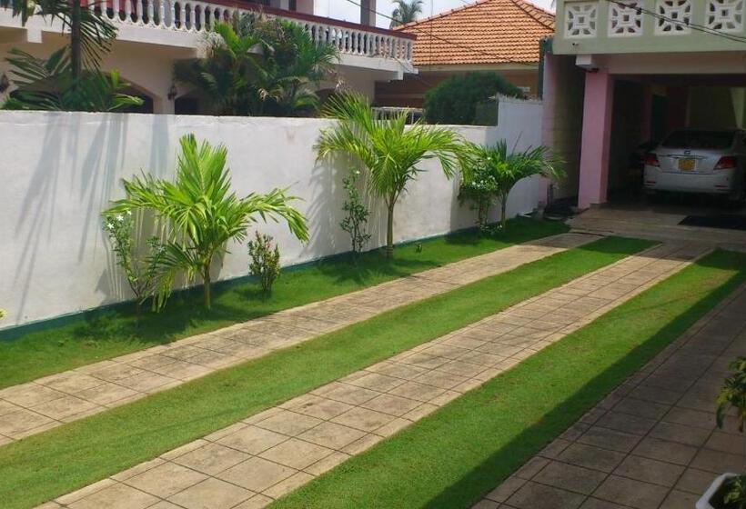 Номер Deluxe, Ocean View Tourist Guest House At Negombo Beach