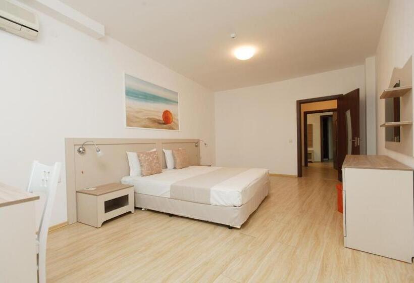 Апартаменты Deluxe 2 Спальни Вид на Море, Silver Beach Apart Complex