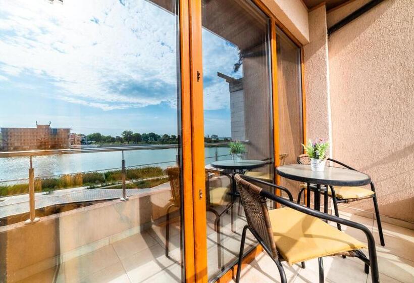 Номер Стандарт Вид на Озеро, Casa Royal Pe Plaja Belona