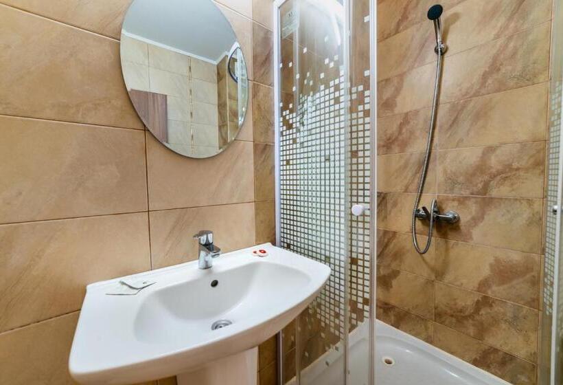 Номер Стандарт Трехместный, Casa Royal Pe Plaja Belona