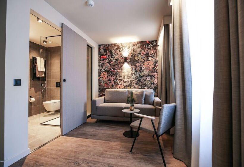 Люкс Повышенной Комфортности, Adaastra Boutique