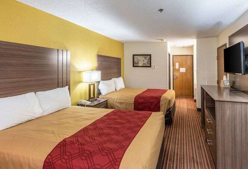 Номер Стандарт 2 Двуспальные Кровати, Econo Lodge Inn & Suites