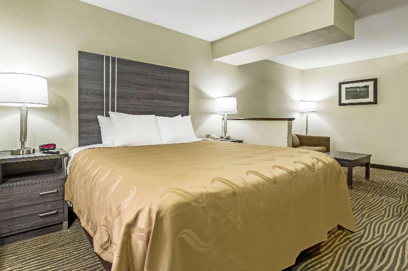 Люкс Кровать Кинг, Quality Inn & Suites North Lima  Boardman