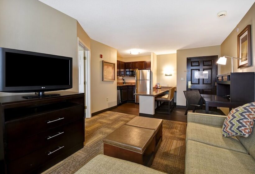 Люкс, Staybridge Suites Grand Rapids Kentwood, An Ihg