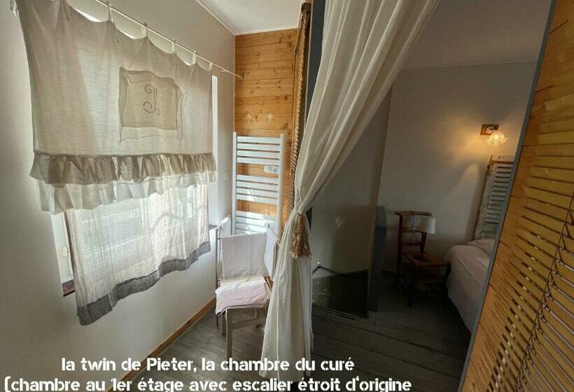 Номер Стандарт, Au Presbytère De Saigneville