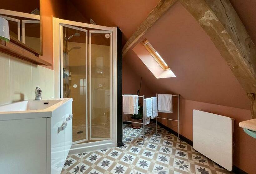 Полулюкс Повышенной Комфортности, Au Presbytère De Saigneville