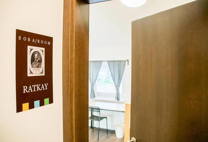 Номер Стандарт Трехместный, Wine Hill Hostel