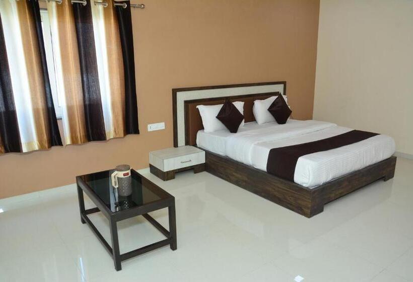 스탠다드 룸 킹사이즈 침대, Savera Palace