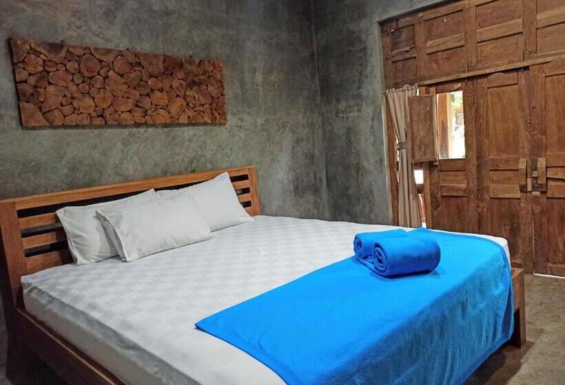 Номер Стандарт Вид на Бассейн, Watukarung Ristu Homestay