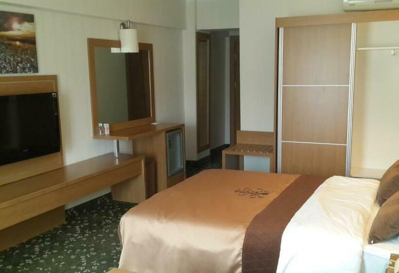 Номер Стандарт, Grand Cali