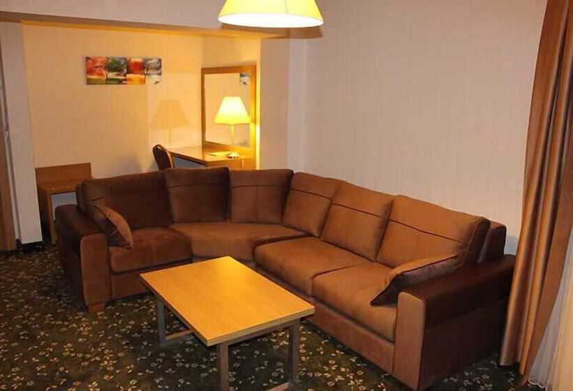 Номер Deluxe, Grand Cali