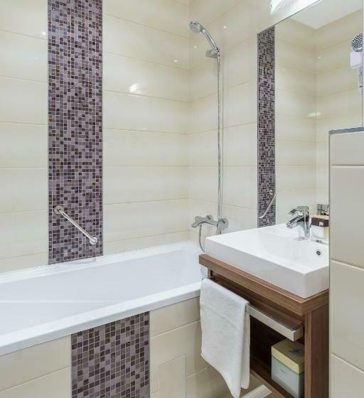 Номер Стандарт Трехместный, Outlet Hotel Polgár