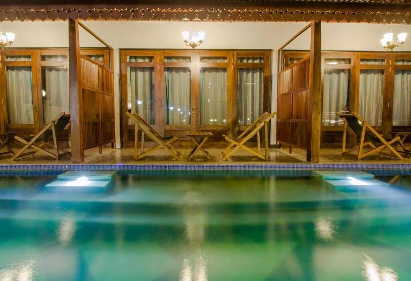 디럭스 룸, Symphony Summer Sands Beach Resort And Spa