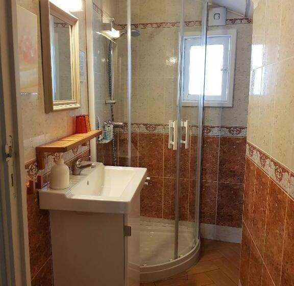 Апартаменты 1 Спальня, Chambres D Hôtes Et Gîtes  L Abri Sous Roche