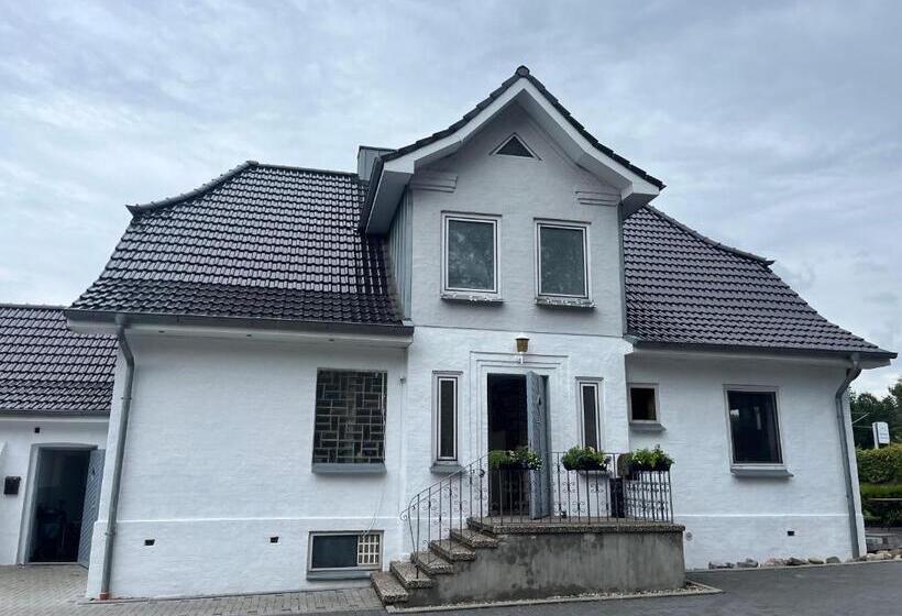 经济房, Seeblick Försterhaus