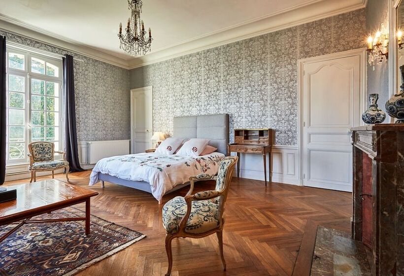 Президентский Люкс, Chateau Des Monts