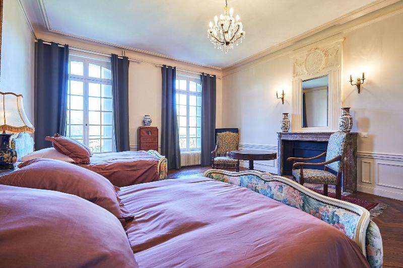 Люкс Комфорт, Chateau Des Monts
