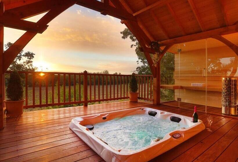 Шале Superior 1 Спальня, Cabane De Prestige Avec Jacuzzi Et Sauna Privatifs