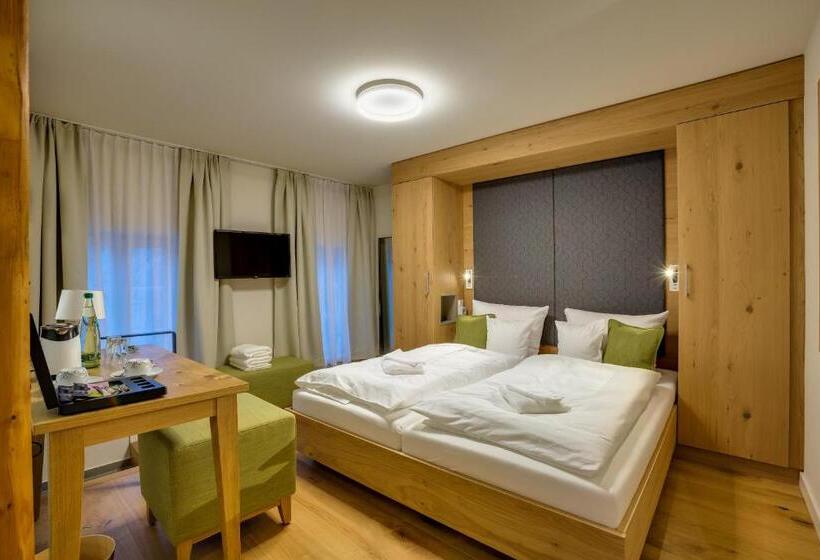Номер Стандарт, Boutique Hotel Grüner Zweig